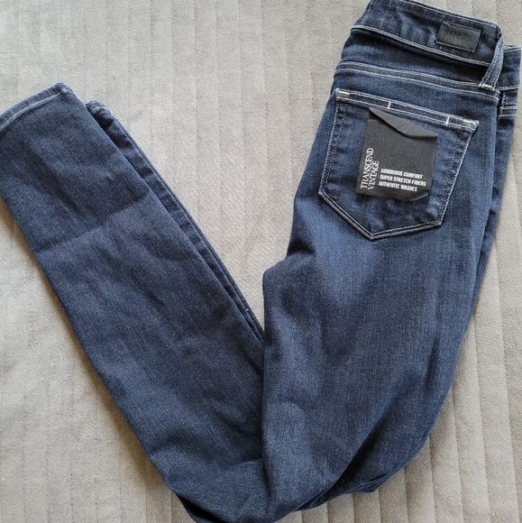💙NWT Paige Hoxton Ultra-Skinny Jeans💙 - Picture 6 of 6